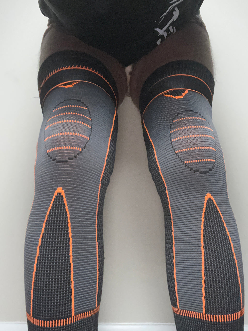 Adjustable Compression Knee Support Sleeve￼